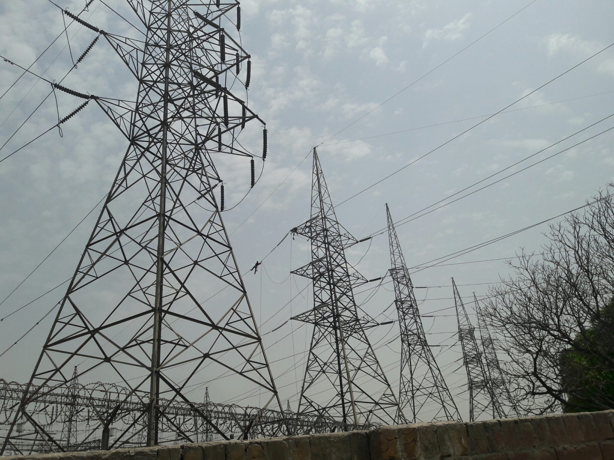 Double circuit transmission line completed at Lahore